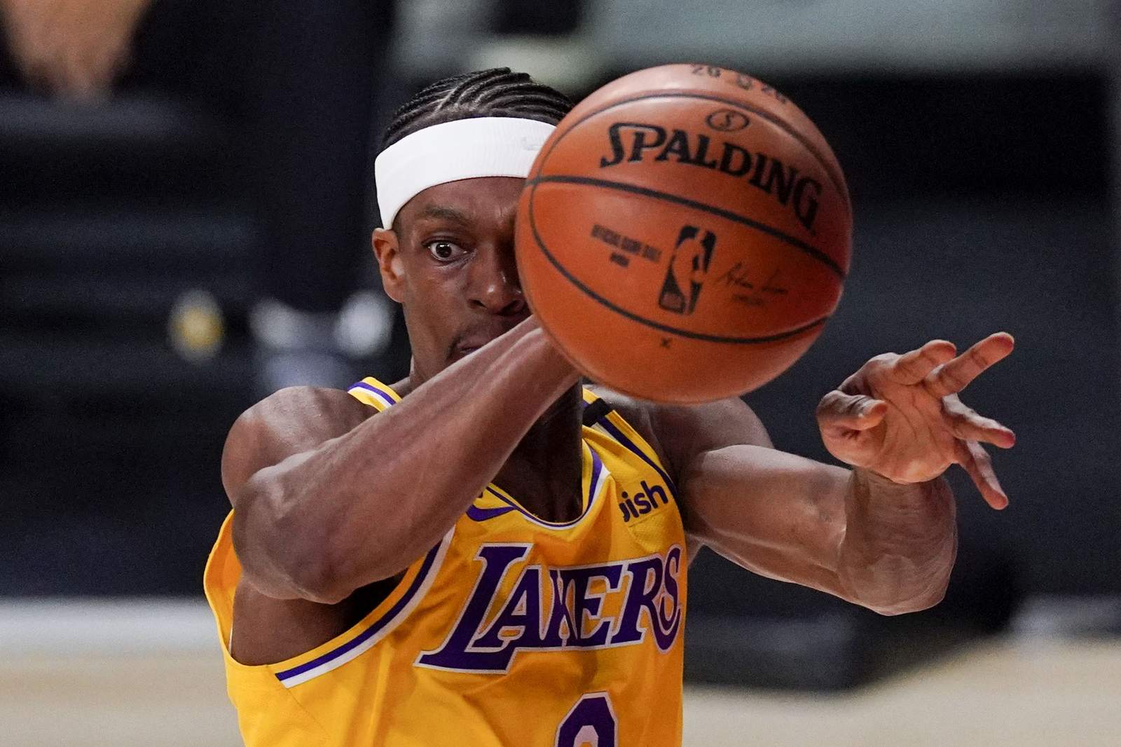 Rondo, a champ in Boston, on brink of getting a Lakers ring