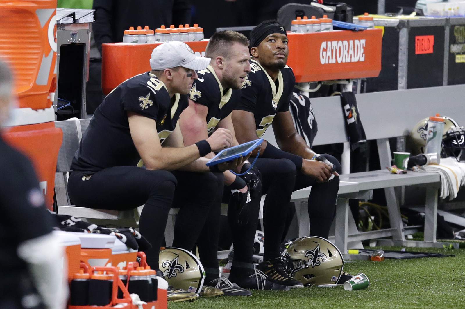 AP source: Saints' Brees has rib fractures, collapsed lung
