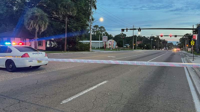 Man killed in car-to-car shooting on Lane Avenue, police say