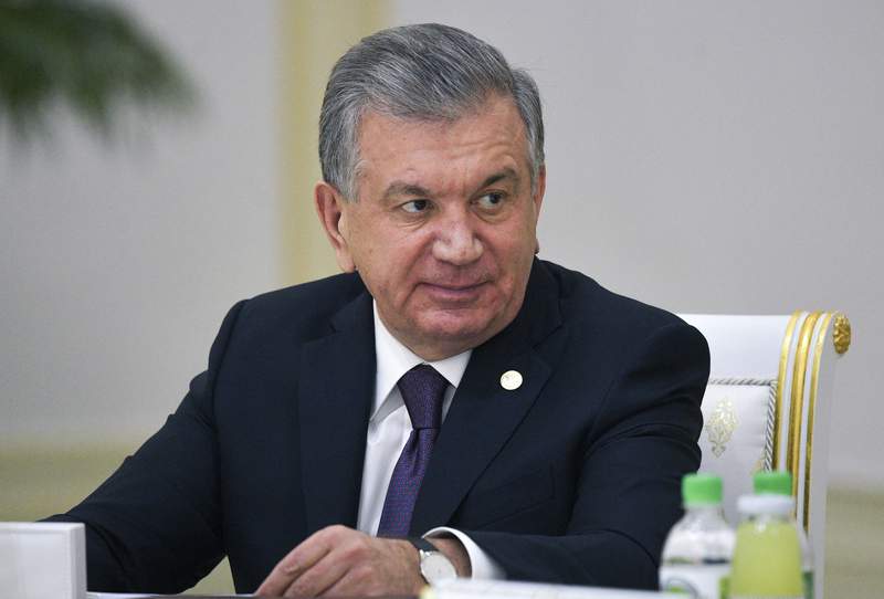 Uzbek president heading toward landslide win in elections