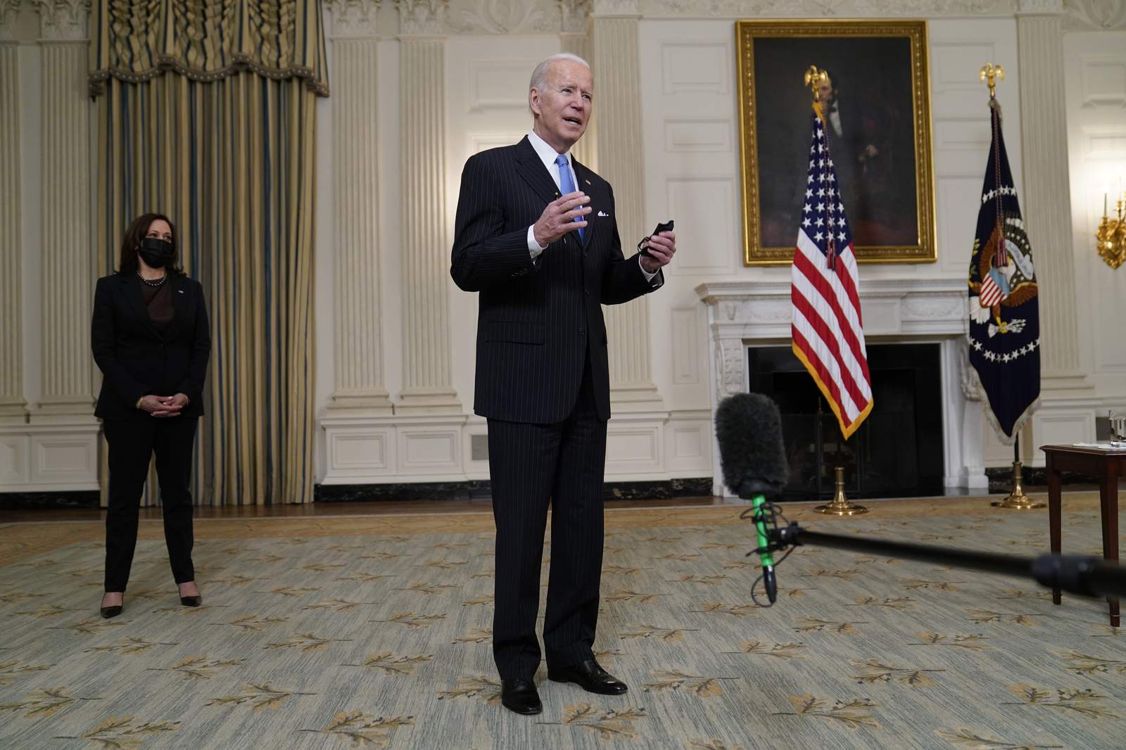 Biden urges Senate Dems to rally behind $1.9T virus bill