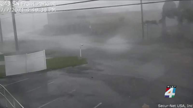 Destructive Jacksonville tornado was 115 yards wide, had wind speeds of 100+ mph