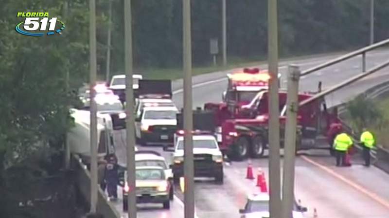TRAFFIC ALERT: I-295 northbound blocked at New Kings due to overturned tanker
