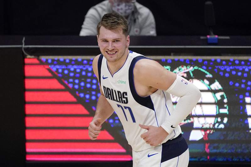 Doncic signs $207M extension as Mavs turn focus to titles