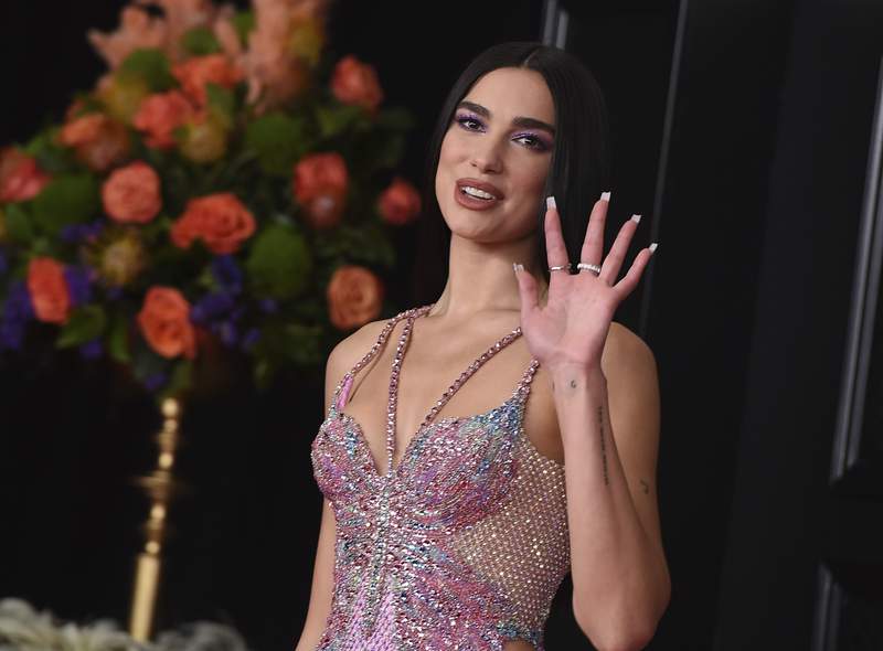 Dua Lipa blasts group that condemned her for Mideast stance