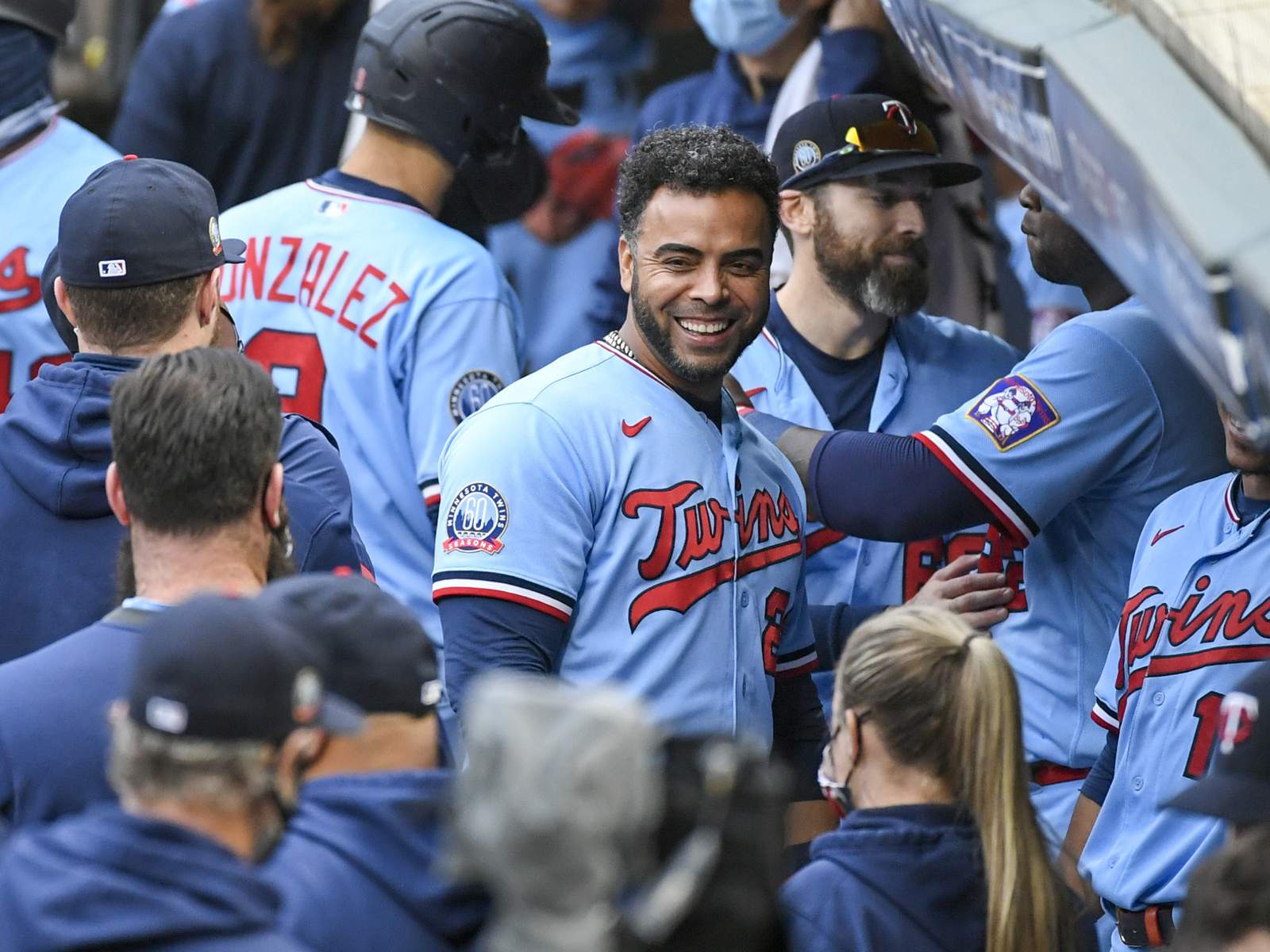 Twins finalize $13M contract with DH Nelson Cruz