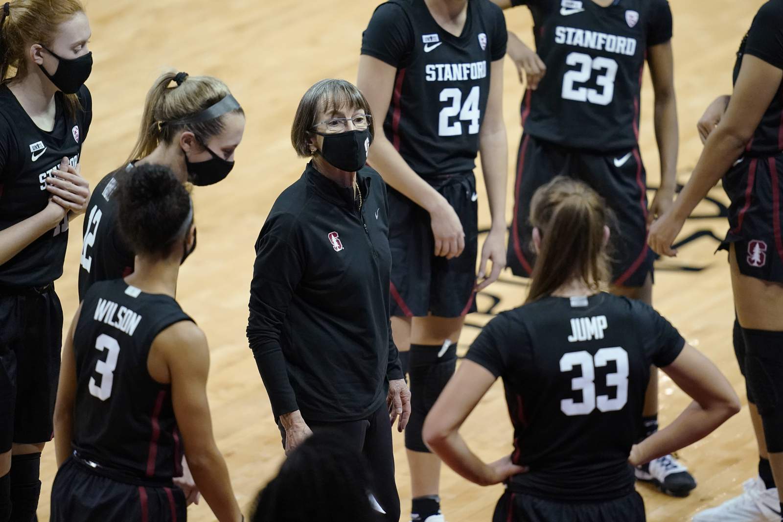 Stanford replaces South Carolina atop women's AP Top 25
