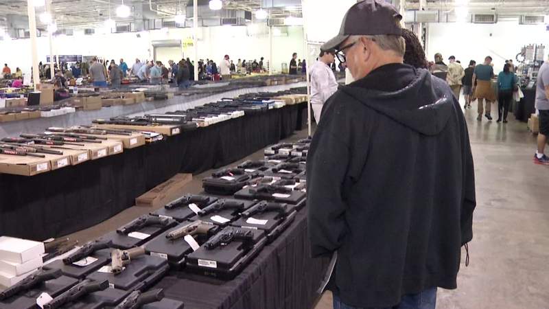 Florida law that prohibits firearm sales to those under 21 upheld