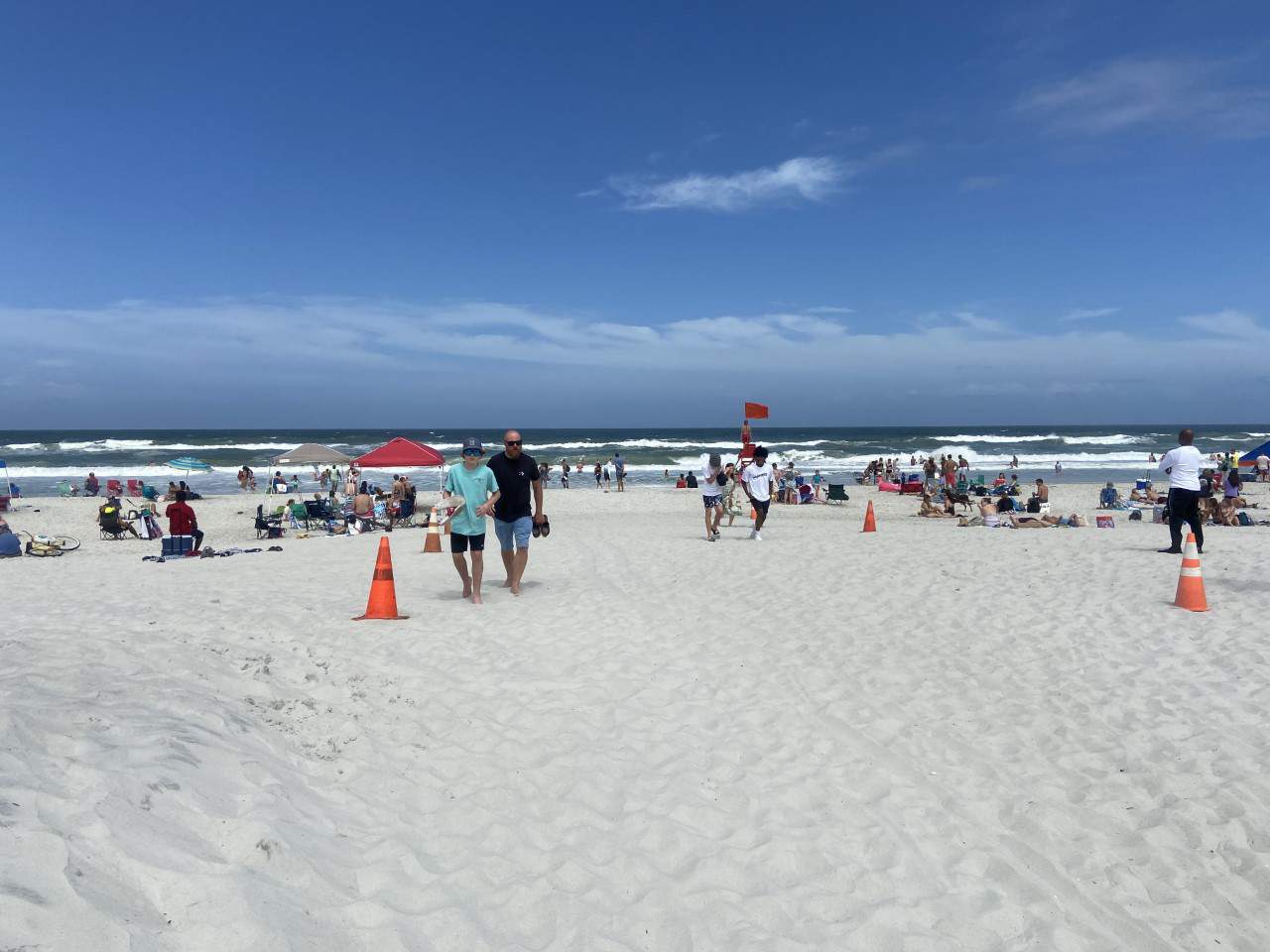 Police: Teen, adult rescued from rip current near Neptune Beach