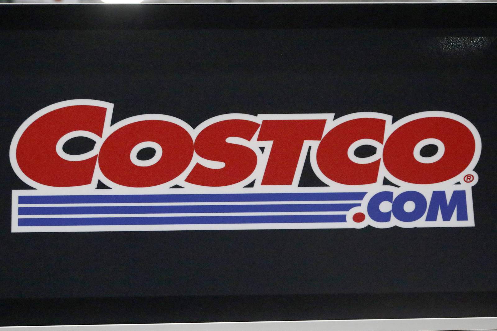 Costco to raise starting hourly wage to $16; end hazard pay