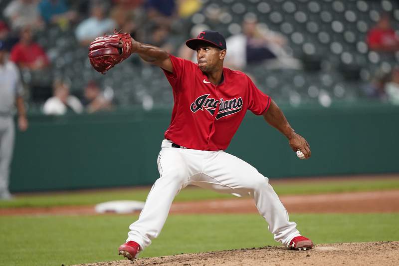 Former OF Gose flashes 100 mph heat for Indians, fans Perez