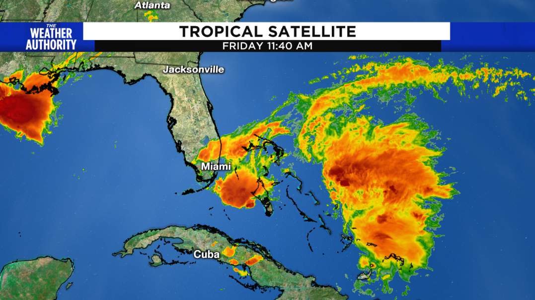 Whats the difference between a subtropical storm and a tropical storm?