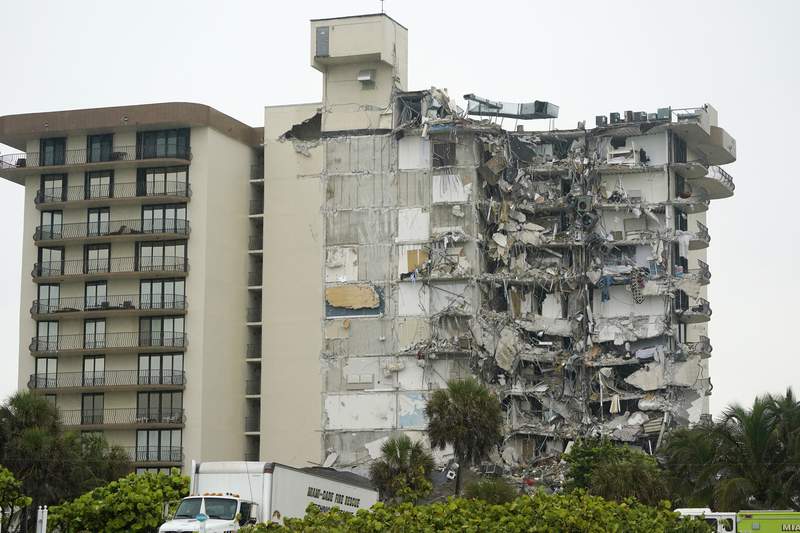 First lawsuit filed in wake of deadly South Florida condo collapse