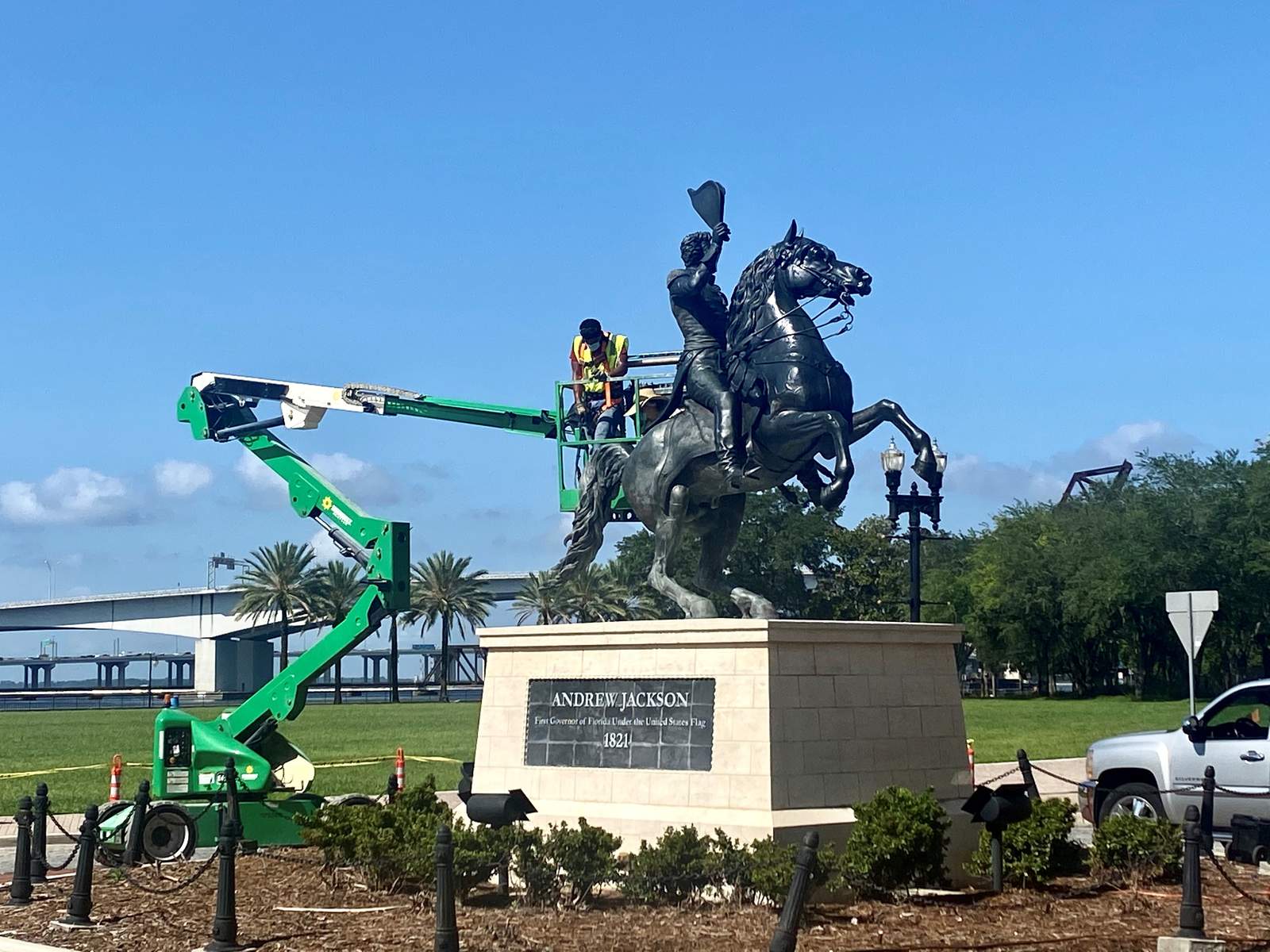 City crews restore Andrew Jackson statue in downtown Jacksonville