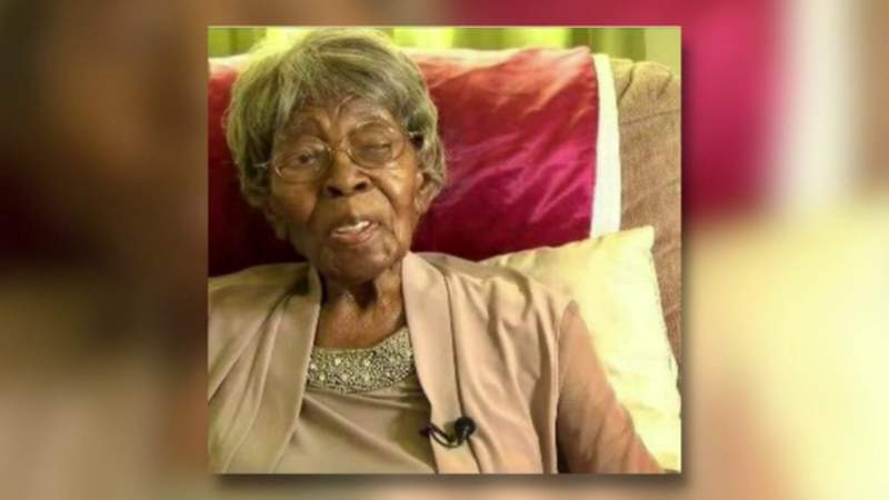 Hester Ford, oldest living American, dies at 115 ... or 116?