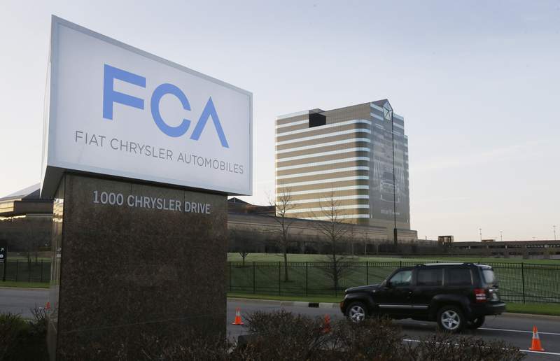 2 Italian managers indicted in Fiat Chrysler emissions probe