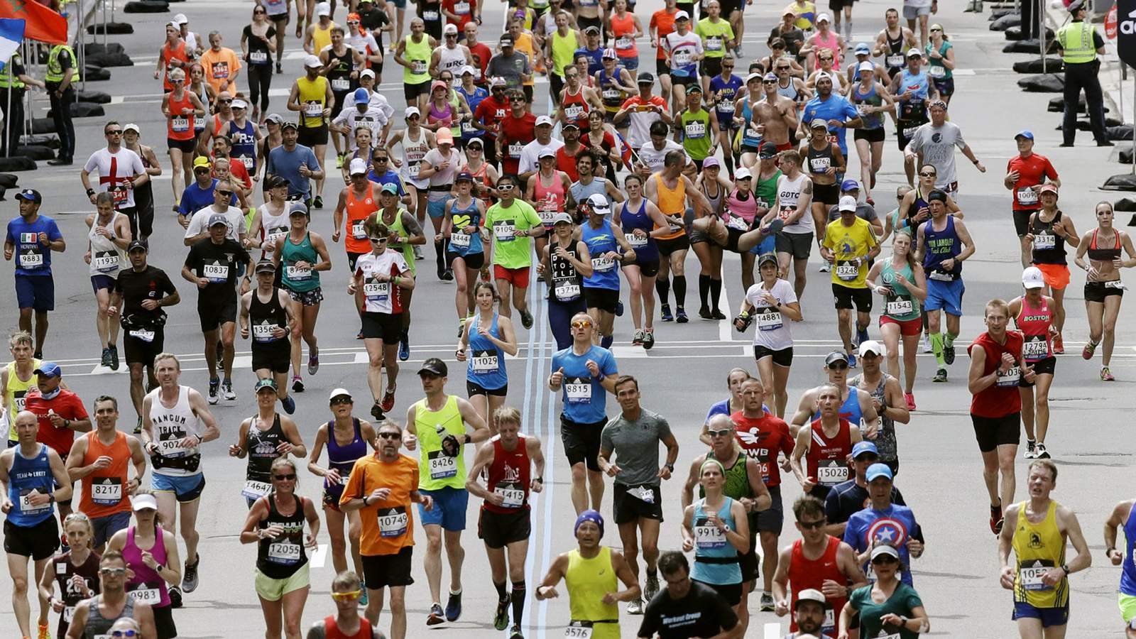 Boston Marathon plan to hand out 70,000 medals roils runners