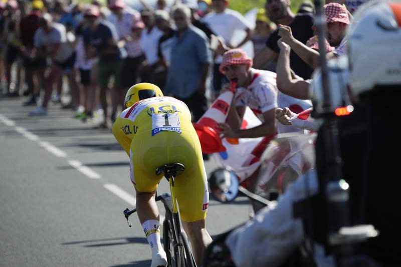 Pogacar eyes 2nd Tour de France title on Champs-Elysees