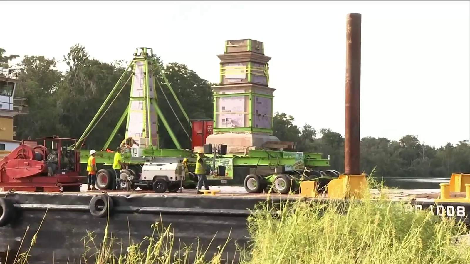 Barge delivers St. Augustine Confederate memorial to new home