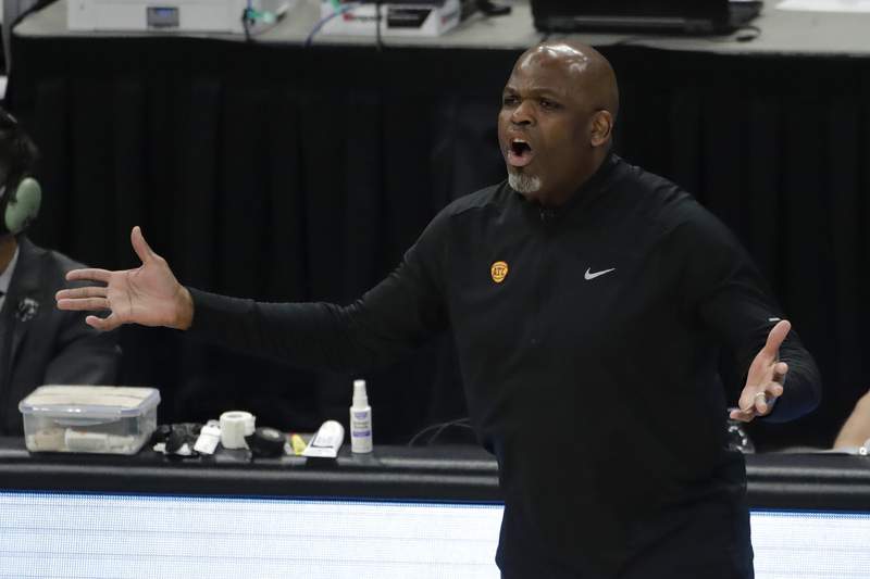 McMillan looking for more success as Hawks' full-time coach