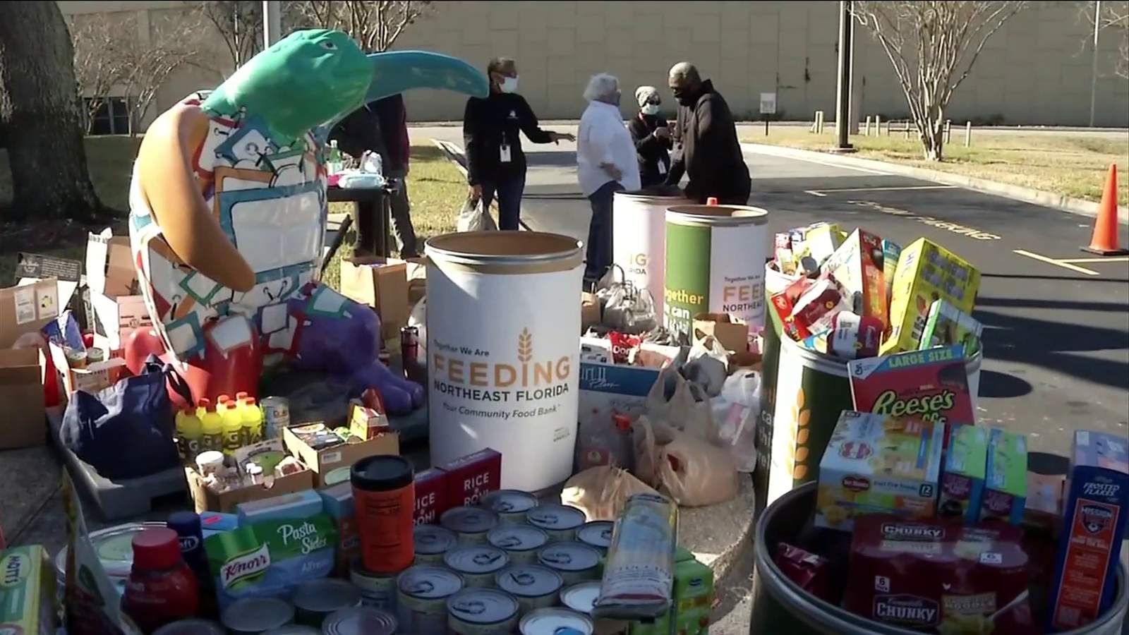 News4JAX celebrates Martin Luther King Jr. Day with food drive