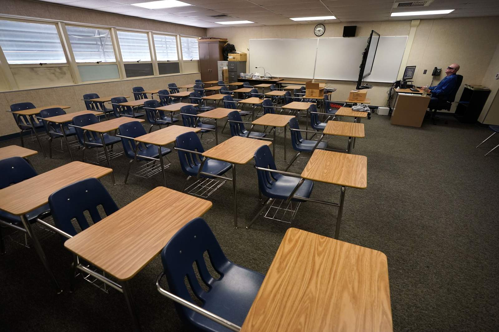 Federal investigators to probe Florida school policing plan