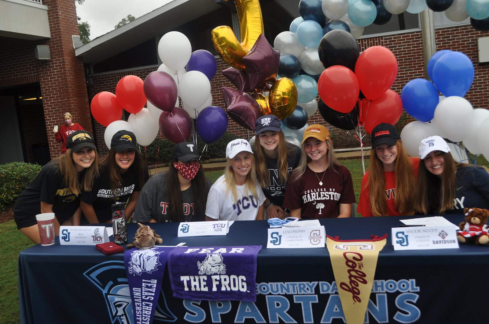 Ready, set, sign: High school athletes make college choices on early signing day