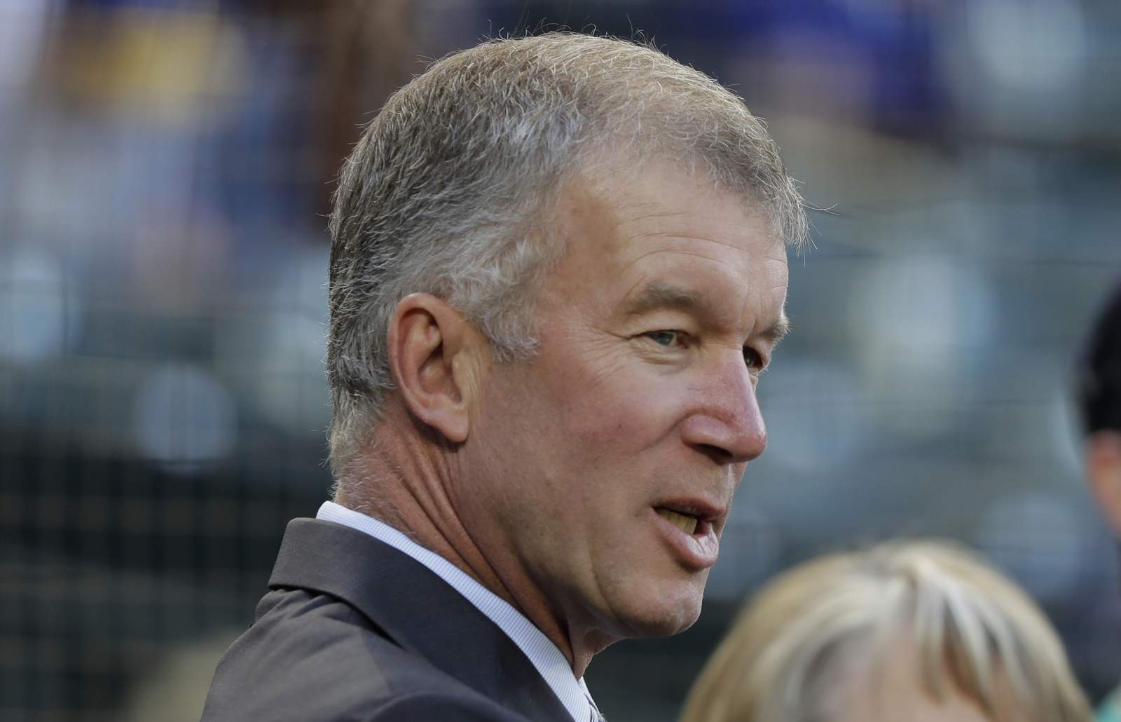 Mariners President Kevin Mather apologizes for comments