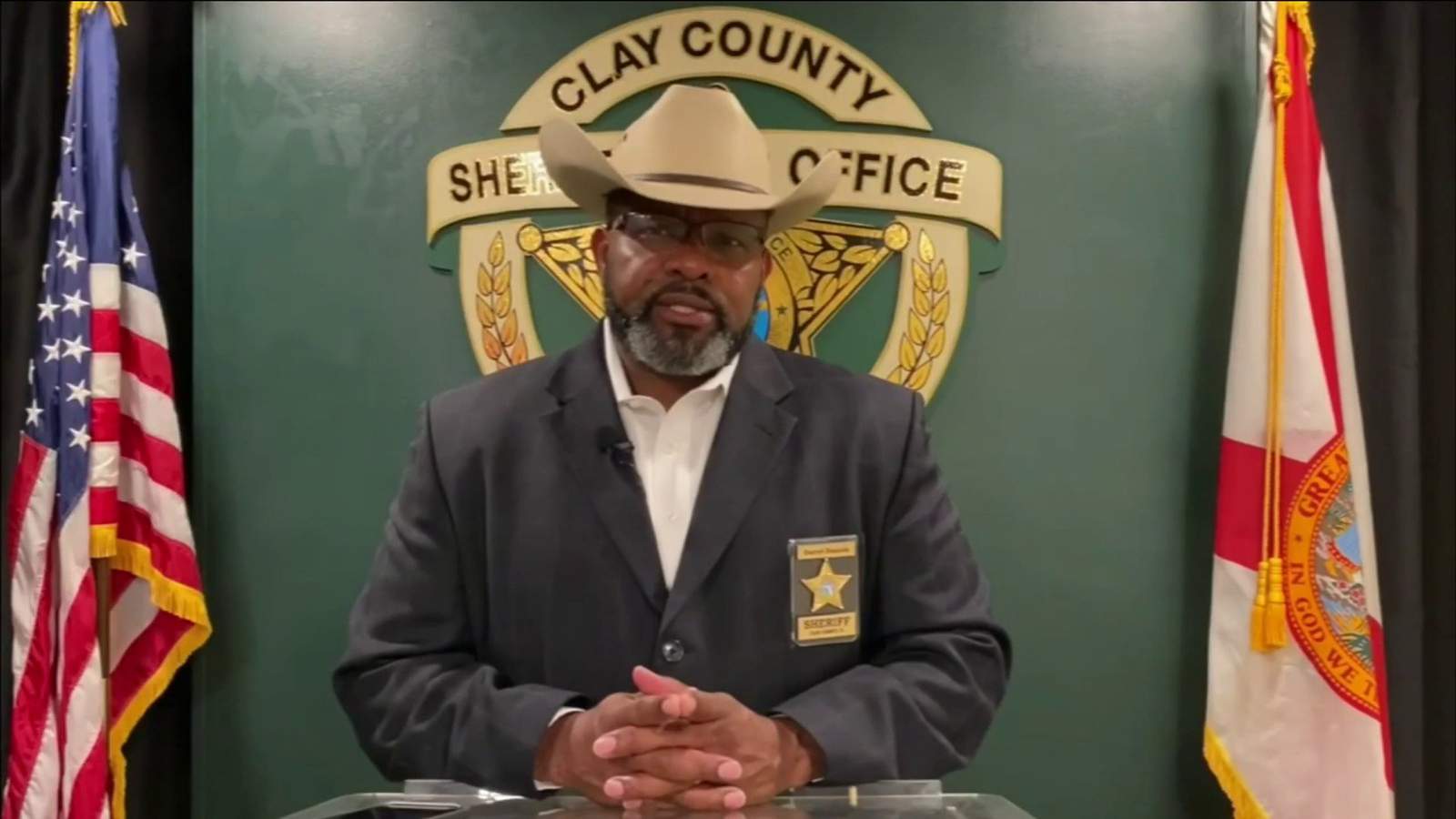 Clay County Sheriff Darryl Daniels turns himself in, faces 4 charges