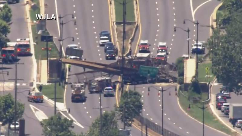 WATCH LIVE: At least 3 hurt in pedestrian bridge collapse in D.C.