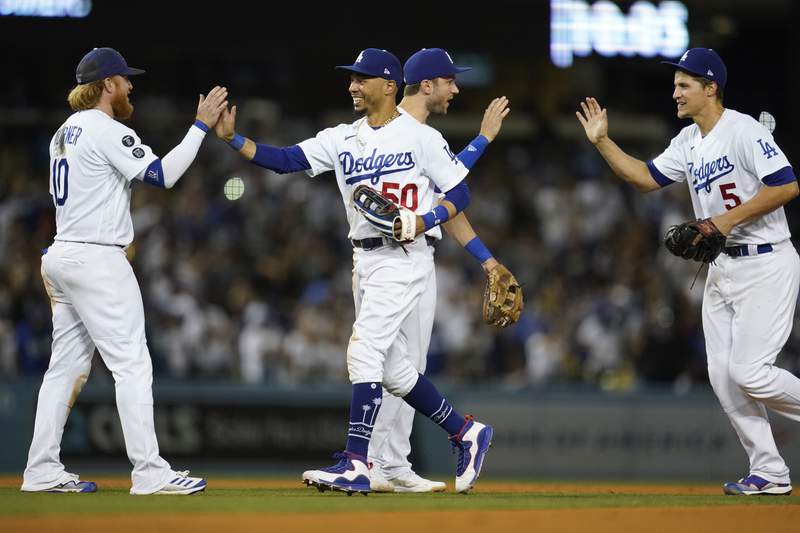 Urías earns MLB-leading 17th win, Dodgers beat Padres 3-0