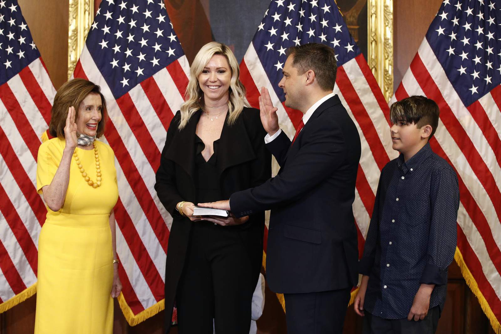 2 Republican special election winners sworn into House