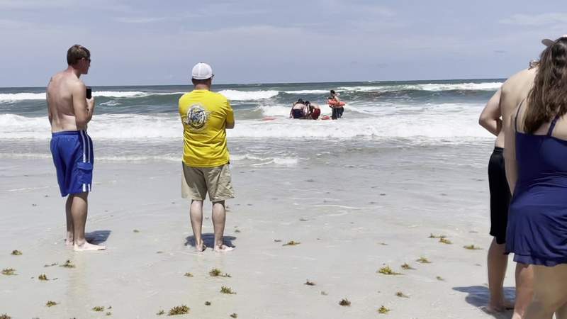 Lifeguards rescue 4 from surf at St. Augustine Beach