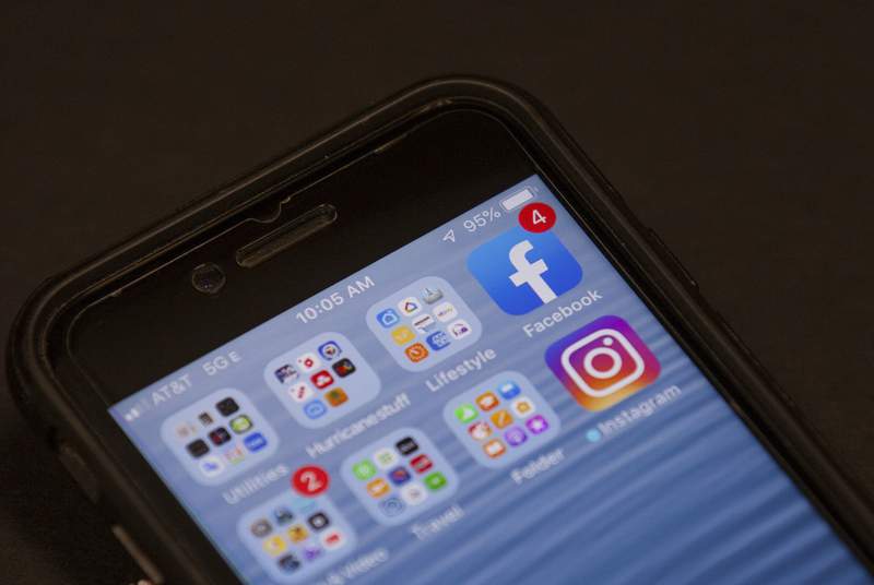 DEA warns parents to monitor children’s social media activity