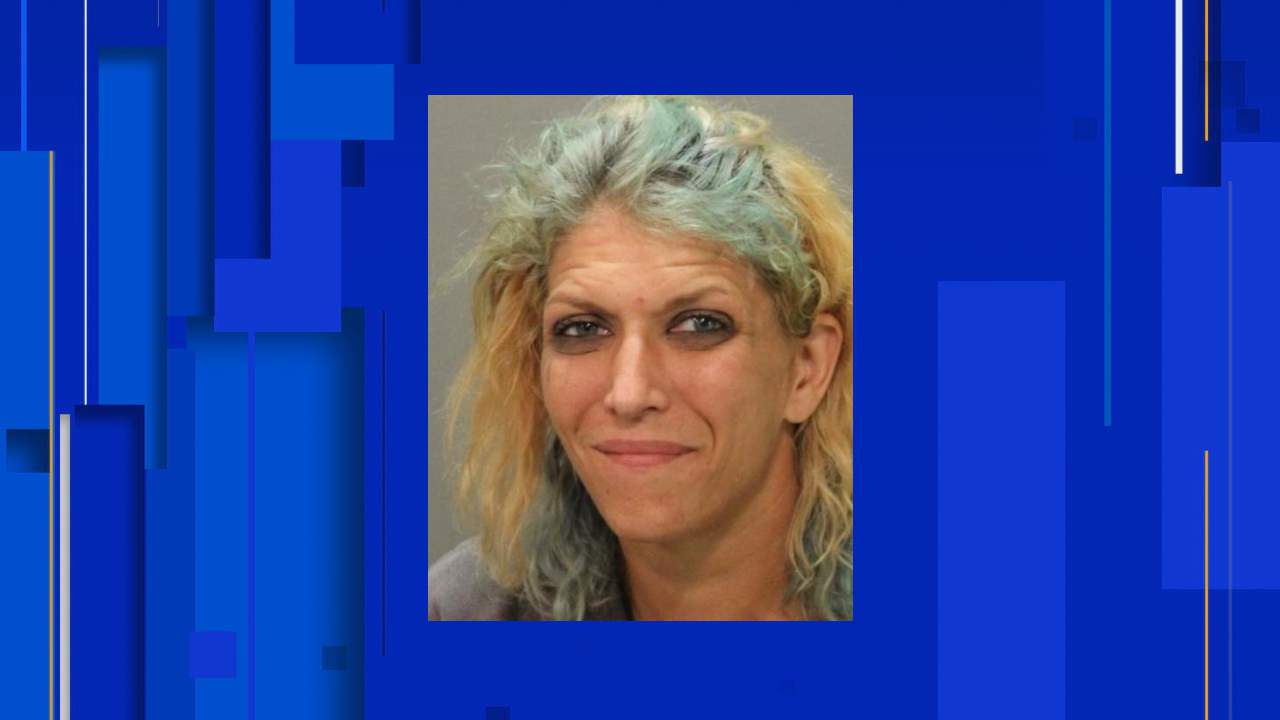 Woman walks out of jail after posing as cellmate, police say