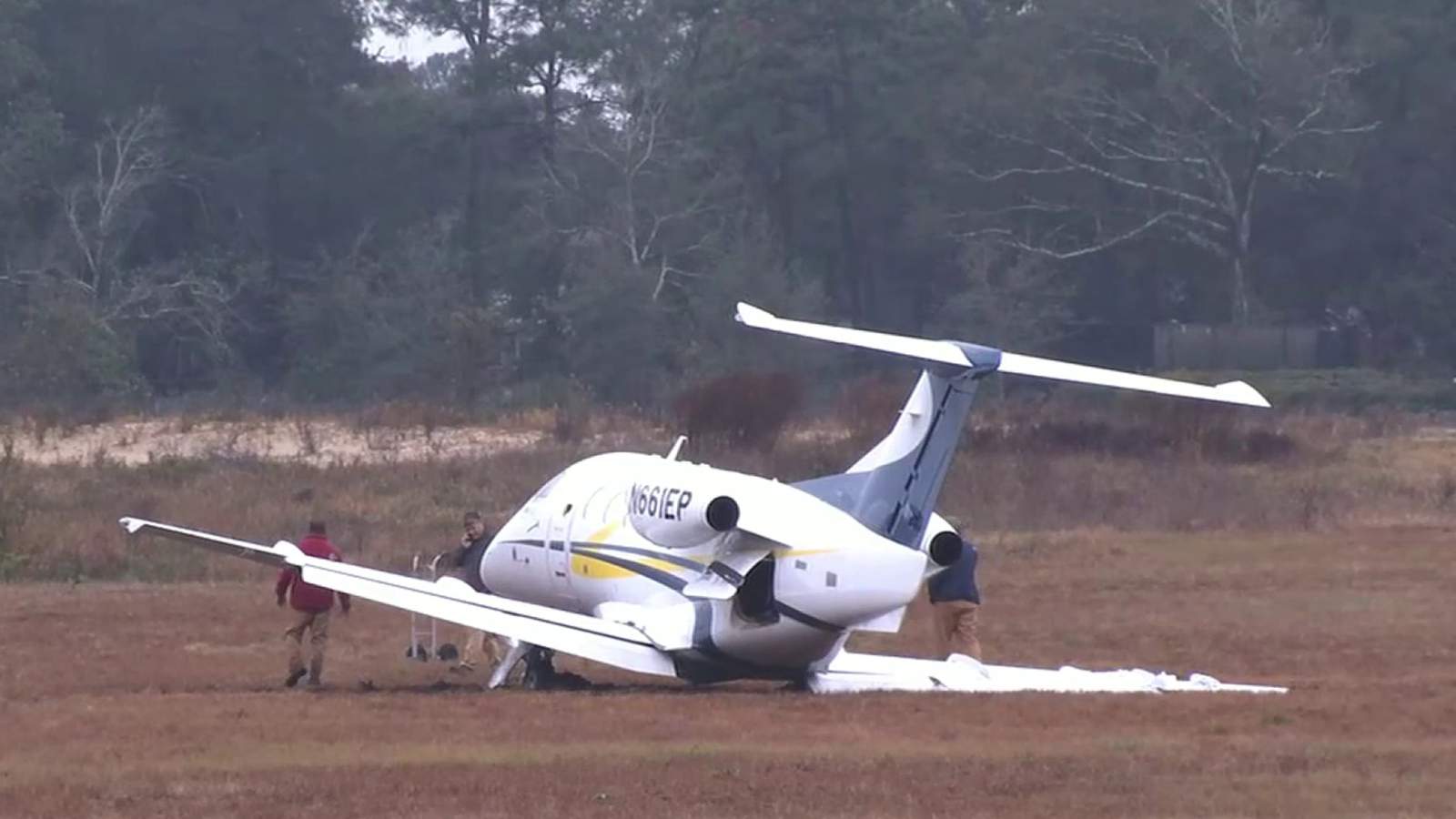 Plane skids off runway at Jacksonville’s Craig Airport