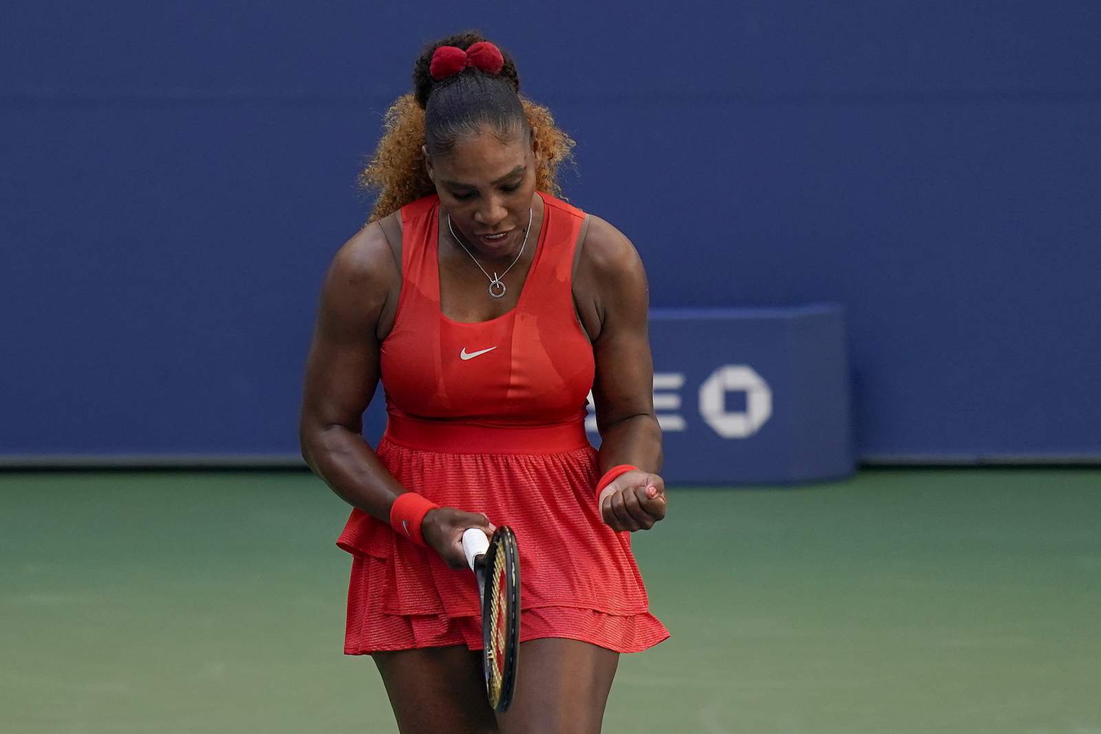 Williams takes 10 of 12 games to beat Stephens at US Open