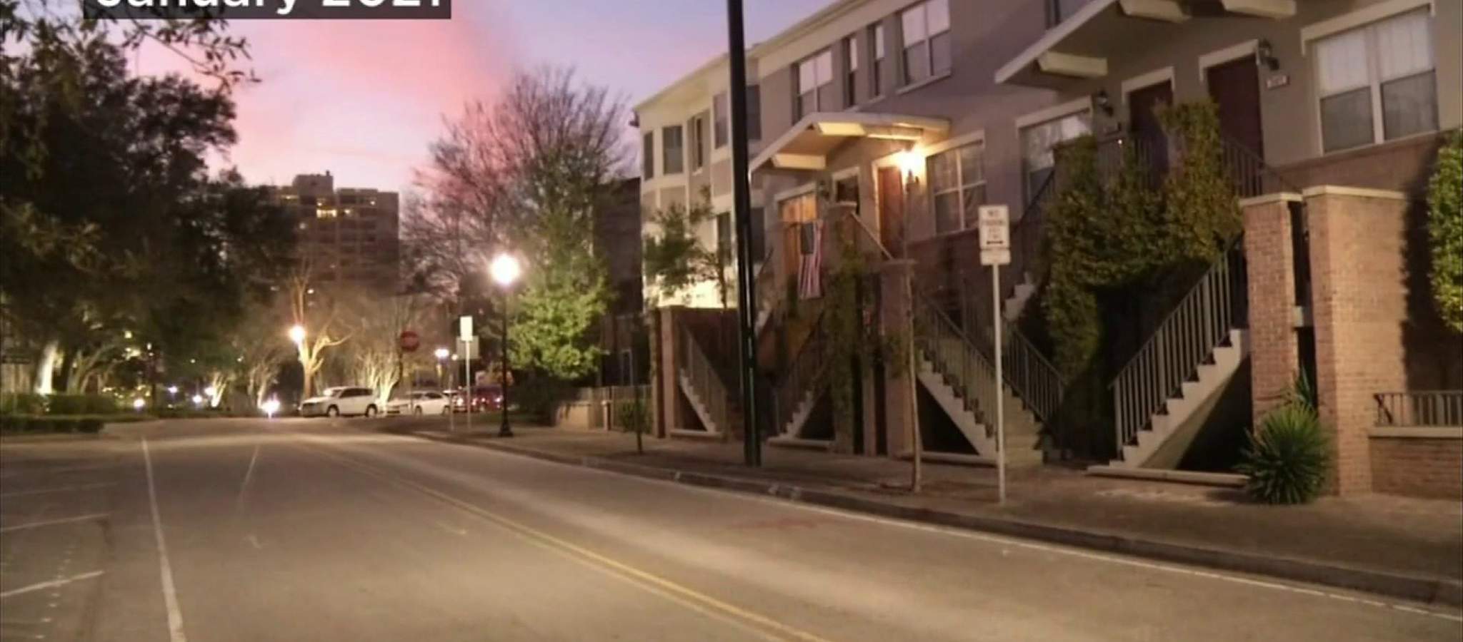 Neighbors relieved 5G pole removed from Downtown Jacksonville townhomes