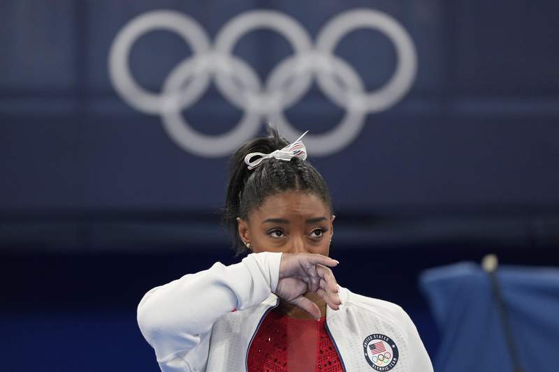 Biles withdraws from gymnastics final to protect team, self