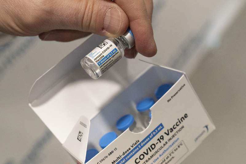 CDC panel urges resumption of J&J vaccinations