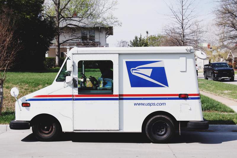 Postal carrier guilty of stealing gift cards, other mail