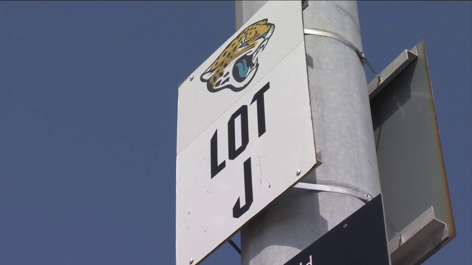 Jaguars reps discuss plans for Lot J, hear from public