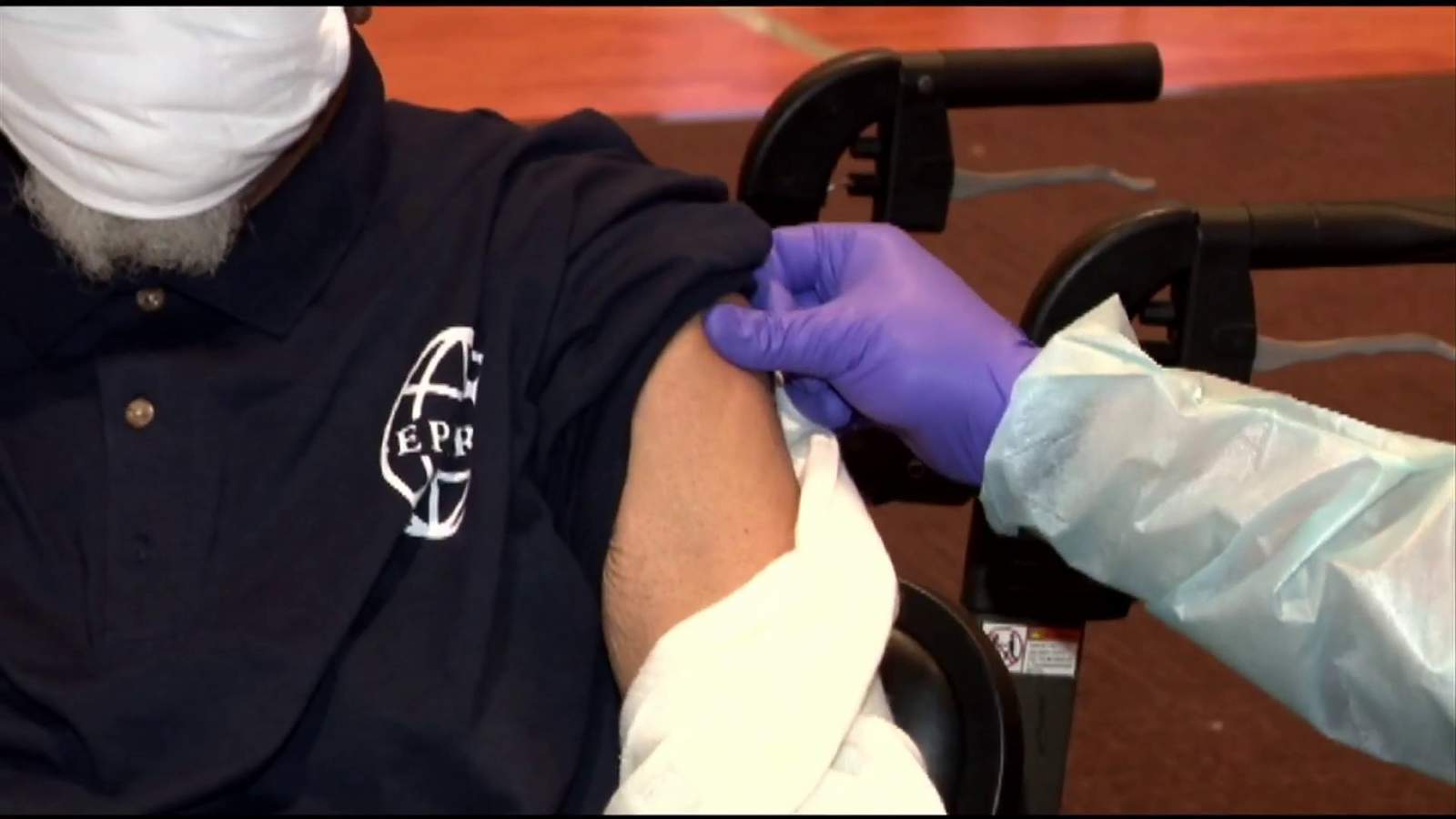 Doctors urge fully vaccinated people to continue practicing COVID-19 safety measures