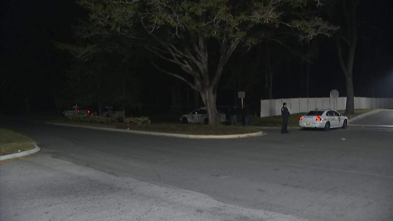 Body found in wooded area behind Beach Boulevard gas station