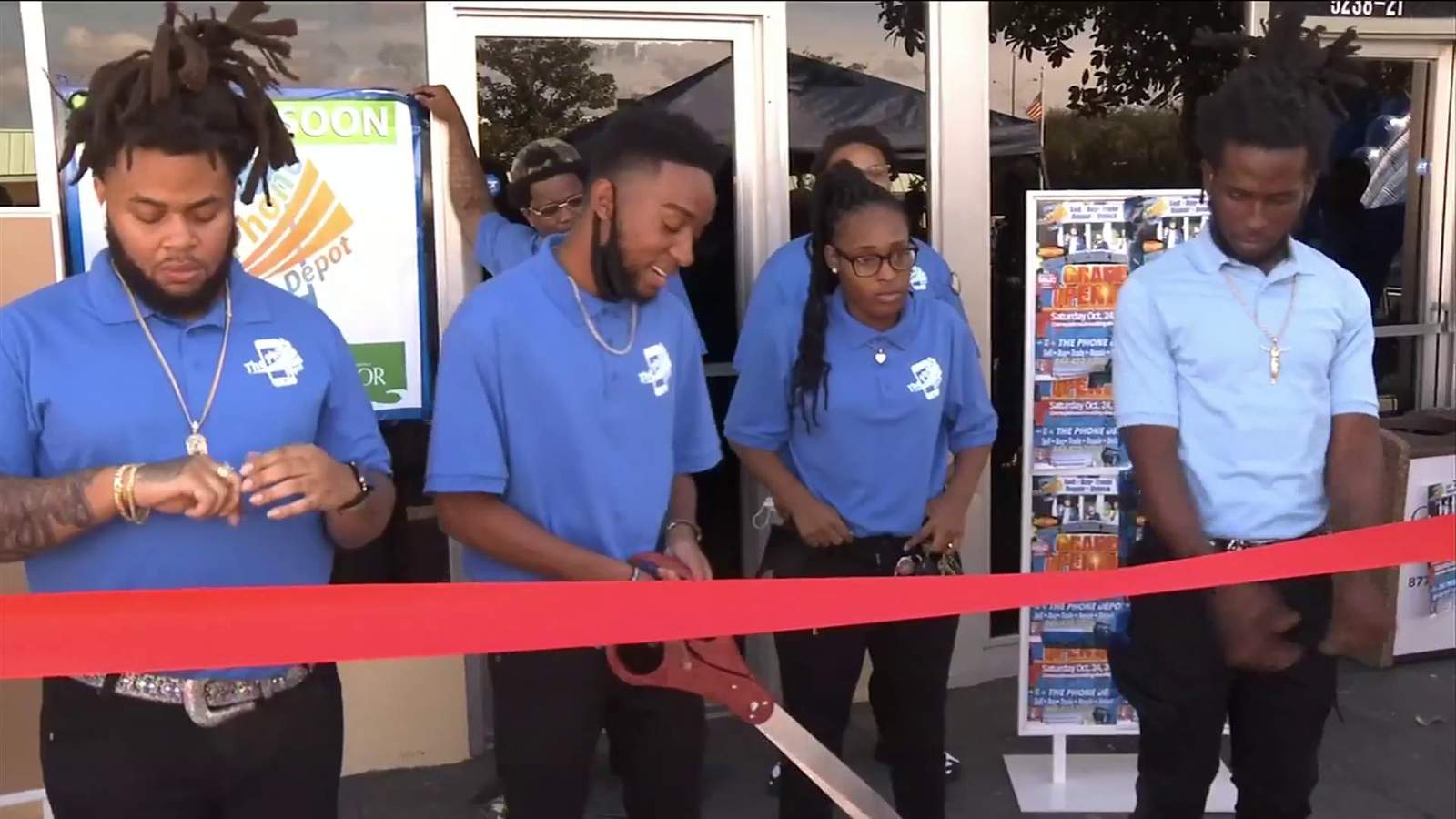 After stint in prison, Jacksonville man continues recovery journey by opening 2nd phone store