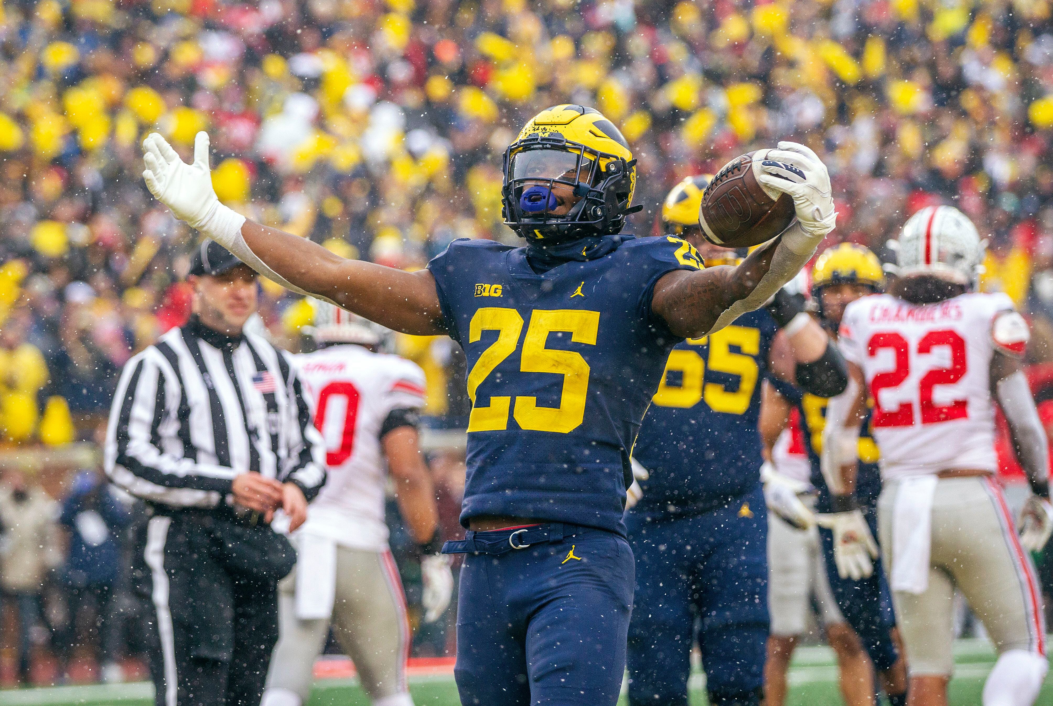 Michigan Beats Ohio State 42 27 Ends 8 Game Skid In Rivalry