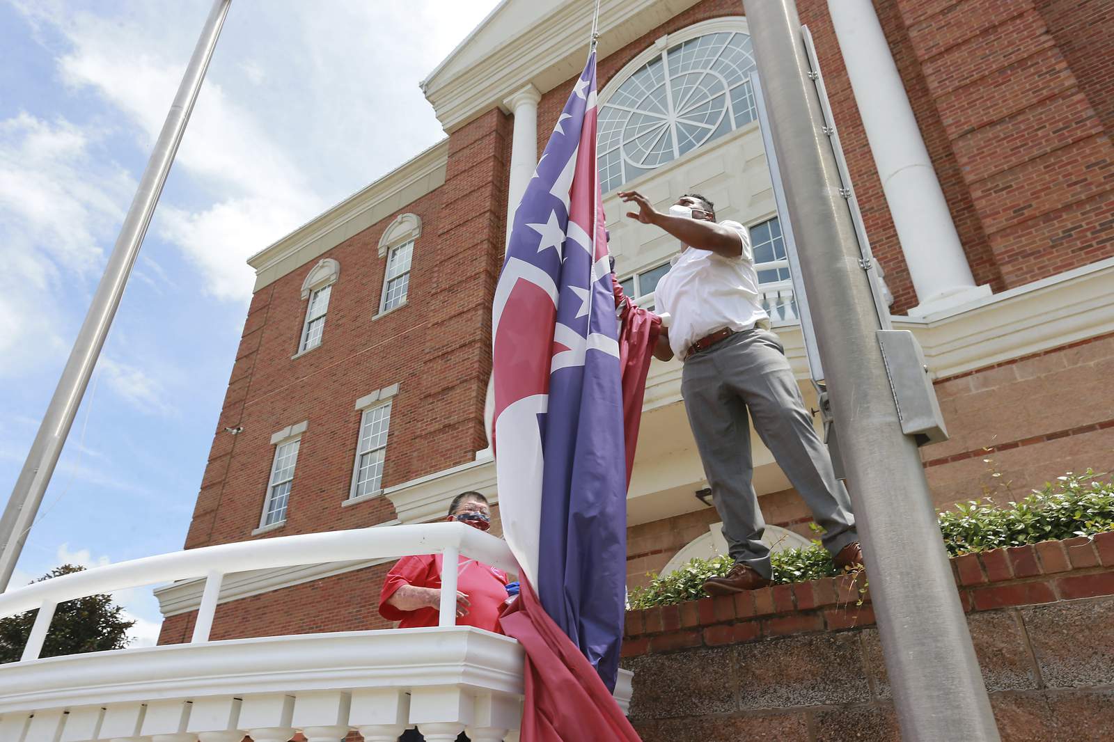 Winds of change: Mississippi rebel-themed flag fading away
