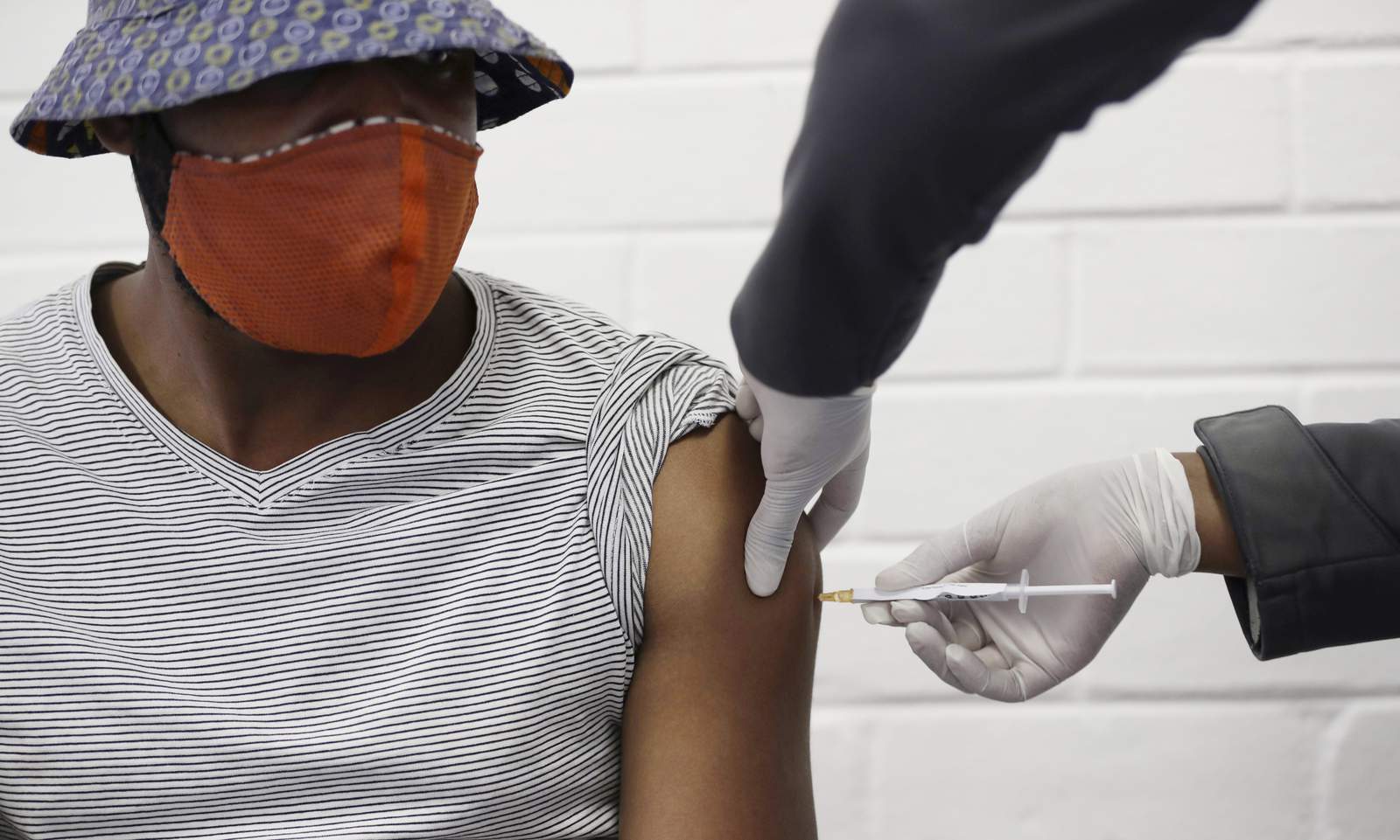 Global vaccine plan may allow rich countries to buy more