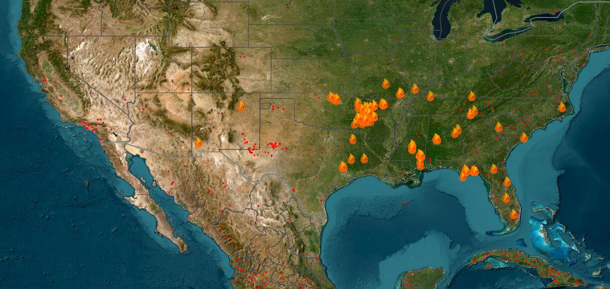 Current fires over 1000 acres are shown on the map which outnumber any in California.