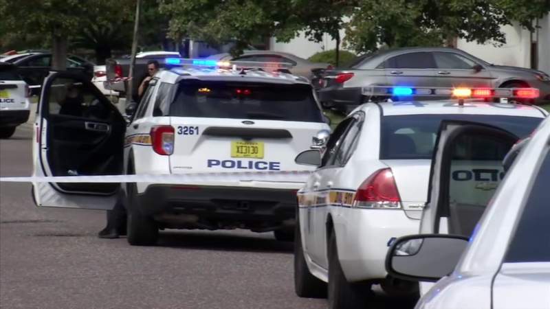 Teen shot in car in Fort Caroline highlights violent weekend in Jacksonville